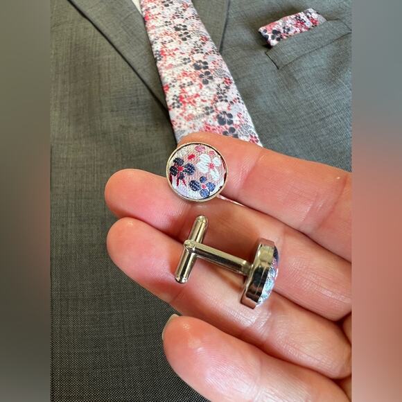3 Pc Pink Floral Tie Set - Tie Pocket Square Cufflinks 57.75"x3.25" - Picture 4 of 4